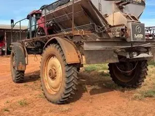 PULVERIZADOR AUTOPROPELIDO CASE IH PATRIOT 350, ANO: 2014, SÉRIE: PRCYP350TEPC01288/S3500B01657 — leilão em Querência/MT (foto 4)