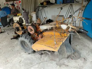 TRATOR TOBATA FUNCIONANDO — leilão em Natal/RN (foto 2)