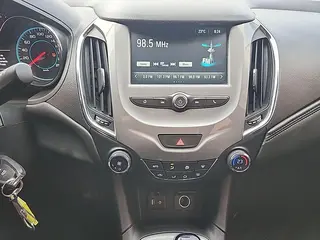CHEVROLET CRUZE LT NB AT ANO: 2019/2019 PLACA FINAL 4 (SC) — leilão em Marema/SC (foto 2)