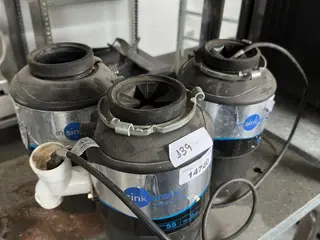 3 PEÇAS: TRITURADOR ELÉTRICO DE RESÍDUOS INSINKERATOR (PARA PIA) - CÓDIGO: 14740 - 139 - LOCAL: SALA 1 — leilão em São Paulo (foto 2)