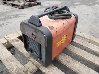 MAQUINA DE SOLDA TIG CASTOLIN EUTECTIC MODELO POWER MAX 2001 (Ref.: 20881) — leilão em São Paulo