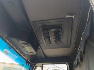 CAMINHÃO IVECO TECTOR 150E21 ANO 2015/2015 CARROCERIA FECHADA — leilão em Francisco Beltrão/PR (foto 5)