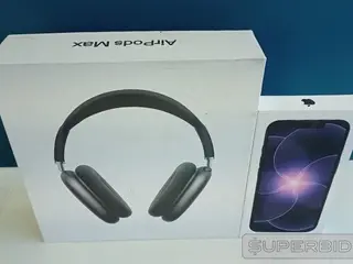 IPHONE APPLE 17E, E FONE DE OUVIDO AIRPODS MAX (02 UN) (Ref:SB0033996) — leilão em Embu das Artes/SP
