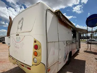 Lanchonete Micro-Ônibus Mercedes-Benz LO 915 2007 — leilão em Várzea Grande/MT (foto 16)