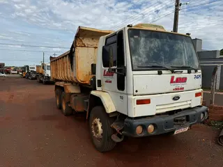 CAMINHÃO BASCULANTE FORD CARGO 2425 — leilão em Rio Verde/GO