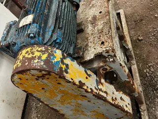 Secador misturador horizontal em aço inox, encamisado, com palhetas e motor WEG de 10 CV — leilão em Suzano/SP (foto 5)