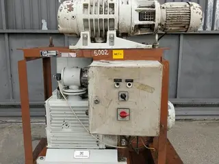 1 CONJUNTO DE BOMBA DE VACUO LEYBOLD E150 + HOOTS RUTA 500/2 ( RUVAC ) COM MOTORES E PAINEL (Ref.: SB35- 21661) — leilão em São Paulo (foto 4)