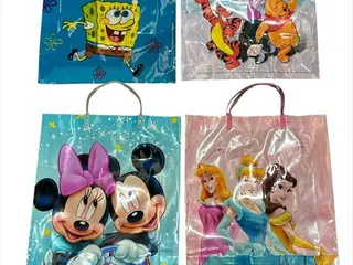 APROX. 340 SACOLAS PLÁSTICAS PARA PRESENTE INFANTIL DECORADA,TAM (Ref.: ren 1081 20260312201081) — leilão em São Caetano do Sul