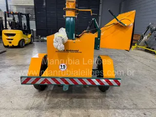 Triturador de Galhos para trator equipamento (novo) Pinheiro TP 400 com carretinha para transporte acopláveis no trator — leilão em Artur Nogueira/SP (foto 4)