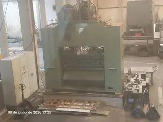 Máquina expansora de chapas, marca Arnold, fabricante Maschinenhandel & Engineering GmbH & Co — leilão em Curitiba/PR (foto 5)