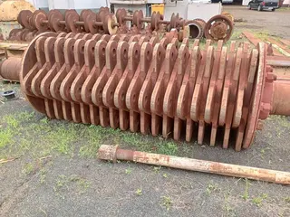 01 ROTOR DESFIBRADOR 100 POL COM 38 PLACAS — leilão em Sertãozinho (foto 2)