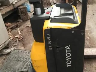 TRANSPALETEIRA ELETRICA TOYOTA BT — leilão em Santo André/SP (foto 2)