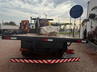 Mercedes-Benz 1113 Munck tipo Garrafinha — leilão em Várzea Grande/MT (foto 4)