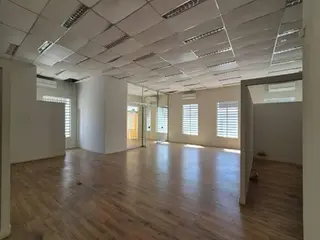(23% de desconto) - Ex-Agência 240m² com Terreno 400m² | DESOCUPADA | Oscar Bressane-SP | Centro - Condições de Pagamento Facilitadas, Entre em Contato — leilão em Oscar Bressane/SP (foto 5)