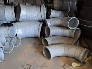 CONEXÕES: ABRAÇADEIRAS, ANÉIS, CURVAS, LUVAS, MANGOTES E OUTROS — leilão em Maracás/BA (foto 27)