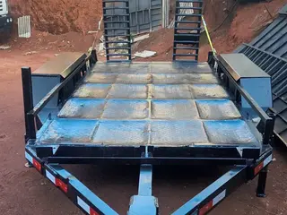 Caretinha para transporte de maquinas / carros bem reforçada — leilão em Chapecó/SC (foto 2)