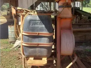 (1) um pulverizador Jato Marca Jacto, Jatão super 600 — leilão em General Carneiro (foto 2)