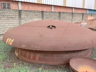 01 TAMPO TORISFÉRICO EM AÇO CARBONO — leilão em Sertãozinho
