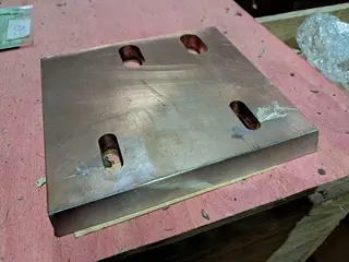 MATERIAIS EM LIGA NOBRE (COBRE): PLACA COBRE ELETROLÍTICO DES.1MC 1633 04 (APROX. 91 PÇ) — leilão em Cubatão/SP