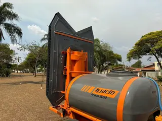 Pulverizador/Atomizador Jacto Arbus 2000 com turbina tipo bilateral ideal para Pulverização em citros, manga, abacate, seringueira e dentre outras culturas — leilão em Artur Nogueira/SP (foto 4)