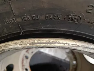 11 UNIDADES DE- PNEUS 275 RODA FERRO USADOS / MARCA: DIVERSOS TIPO II. (Ref.: DR527) — leilão em São Bernardo do Campo (foto 6)