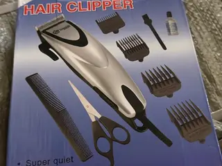 40 un. de Máquinas para Corte de Cabelo — leilão em Jardim Alegre/PR