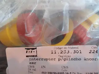 PLACA, ARRUELA ESPECÍFICA, BUCHA E OUTROS — leilão em Macaé/RJ (foto 39)