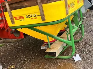 DISTRIBUIDOR DE ADUBOS/URÉIA E SEMENTES A CABO TRITON 1300KG - USADO — leilão em Cunha Porã/SC (foto 5)