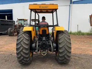 TRATOR AGRÍCOLA VALMET 785 4X2, ANO AQUIS.: 1995, SÉRIE: 07852S26161 (Ref: 2) — leilão em Taquaritinga/SP (foto 6)