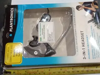 RECEPTOR DE TV VIA SATÉLITE E OUTROS (APROX. 3 ITENS) — leilão em Macaé/RJ