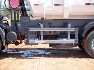 IVECO TECTOR — leilão em Indaiatuba/SP (foto 4)