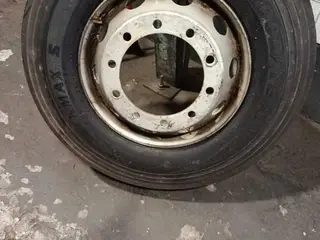 10 UNIDADES DE- PNEUS 275 RODA FERRO USADOS / MARCA: DIVERSOS TIPO II. (Ref.: DR515) — leilão em São Bernardo do Campo (foto 18)