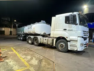 CAVALO MECÂNICO MERCEDES-BENZ AXOR 2544 S ANO/MODELO 2010 + CARRETA TANQUE ID #3844819/EL — leilão em Barretos/SP (foto 2)