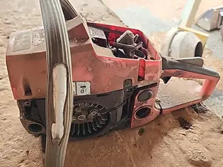 MÁQUINA DE CORTAR GRAMA, MOTOSSERA, LAVA-JATO, ROÇADEIRAS LATERAIS E MOTOBOMBA — leilão em Santa Helena/SC (foto 4)