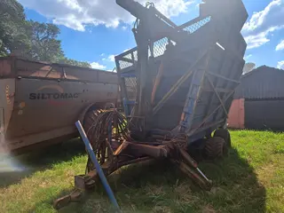 TRANSBORDO 10 TON. PARA LARANJA COM GUINCHO — leilão em Descalvado/SP