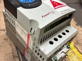 INVERSOR DE FREQUÊNCIA ALLEN-BRADLEY LINHA POWERFLEX 4M (01 PÇ ) (Ref.: 1019) — leilão em Santo André/SP (foto 11)
