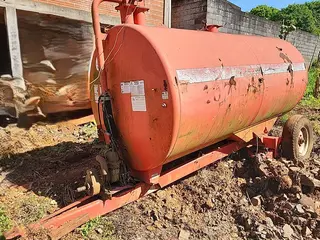 DISTRIBUIDOR DE ADUBOS LÍQUIDOS IPACOL DLV 6.0 ANO: 2014 — leilão em Santa Helena/SC