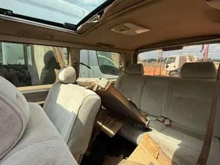 VEICULO COM PLACA PARAGUAI - S / DOCUMENTO — leilão em Minaçu/GO (foto 7)
