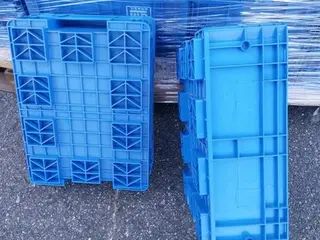 50 CAIXAS PLASTICAS AZUL INDUSTRIAIS KLT4315 25( L ) X 35 (C) X 12 CM (A) (Ref.: 20830) — leilão em São Paulo (foto 6)