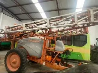 PULVERIZADOR JACTO ADV. 3000, MODELO AM-24, Nº 845918 — leilão em Adamantina/SP (foto 10)