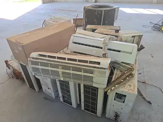 SUCATA DE EQUIPAMENTOS DE AR CONDICIONADO E ELETROS DIVERSOS — leilão em Águas de Chapecó/SC (foto 2)