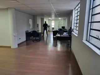 Casa 530,22m² e terreno de 236,25m² no Centro de Americana/SP — leilão em Americana - SP/SP (foto 12)