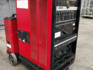 SOLDA TIG LINCON SQUARE WAVE 355 (Ref.: 21689) — leilão em São Paulo (foto 4)