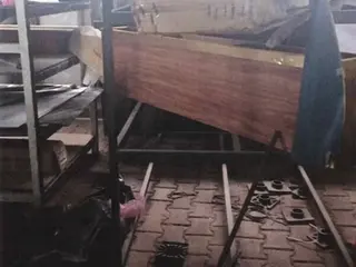 Suporte p/ Caminhonete, tubos de aço, aprox. 3m — leilão em São Carlos/SP