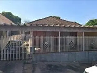 Casa e Terreno de Área 352m2, Regente Feijó/SP — leilão em Regente Feijo/SP