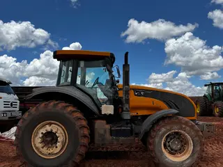 TRATOR VALTRA BT 190 — leilão em Taquaritinga/SP
