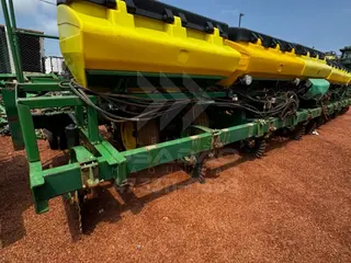 PLANTADEIRA JOHN DEERE 2122 — leilão em Chapada da Natividade/TO (foto 3)
