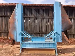 KIT ABAFADOR P/ CARRETA DE CALCÁRIO PICCIN — leilão em Bambuí/MG