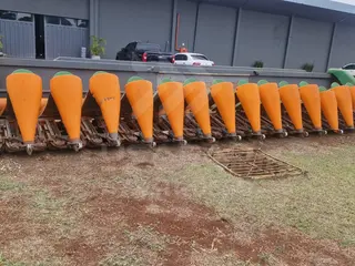 PLATAFORMA STARA 16 LINHAS DE 50CM — leilão em Paraúna/GO