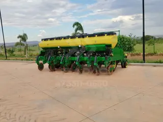 PLANTADEIRA JOHN DEERE 2122 — leilão em Chapada da Natividade/TO